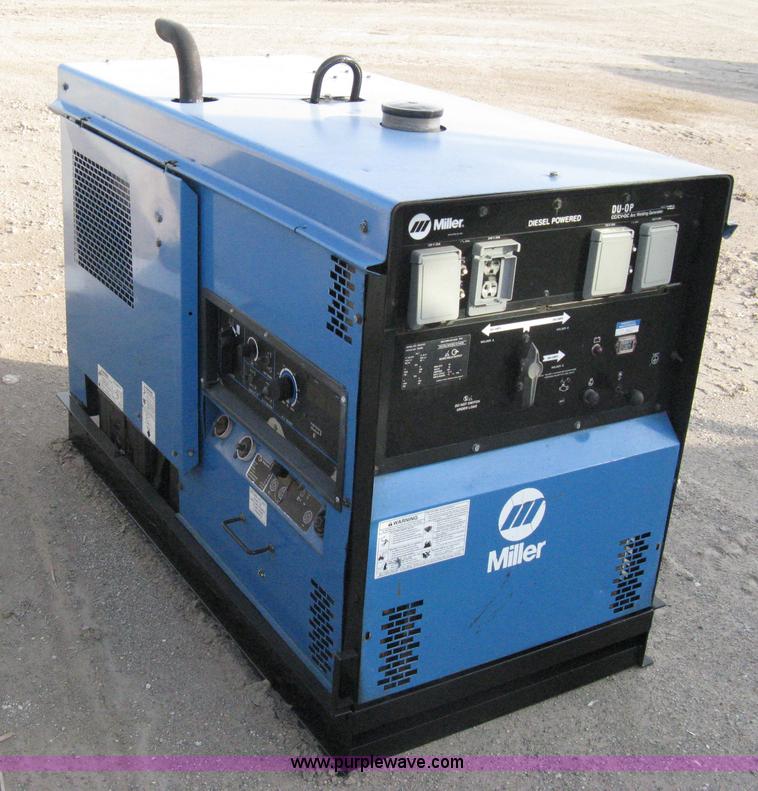 image for item A4496 2000 Miller DU-OP portable arc welder/generator