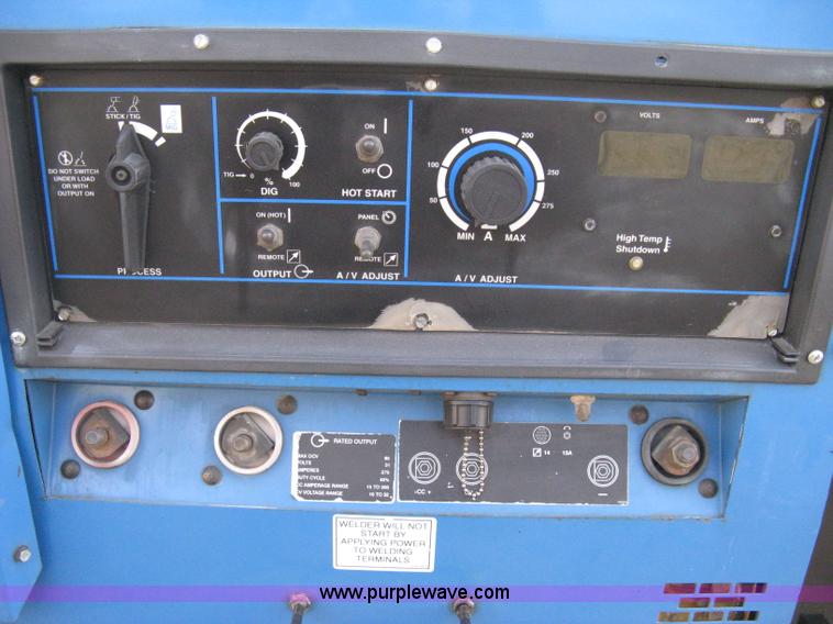 image for item A4496 2000 Miller DU-OP portable arc welder/generator
