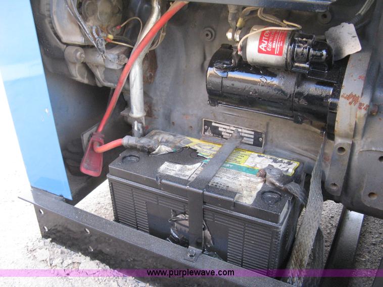 image for item A4496 2000 Miller DU-OP portable arc welder/generator