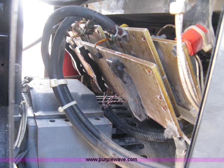 image for item A4496 2000 Miller DU-OP portable arc welder/generator