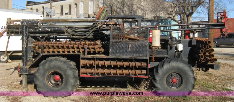 image for item A4498 1977 CME 550 ATV drilling rig