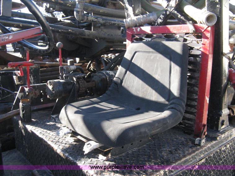 image for item A4498 1977 CME 550 ATV drilling rig