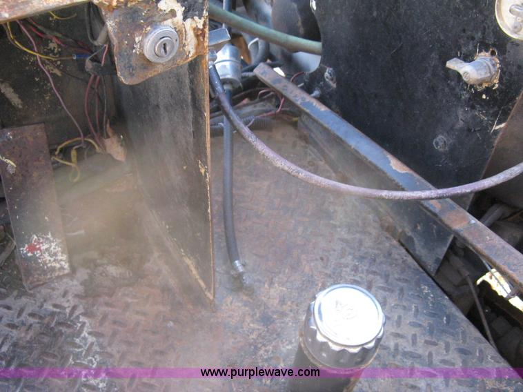 image for item A4498 1977 CME 550 ATV drilling rig