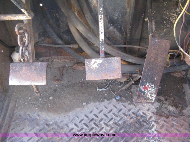 image for item A4498 1977 CME 550 ATV drilling rig