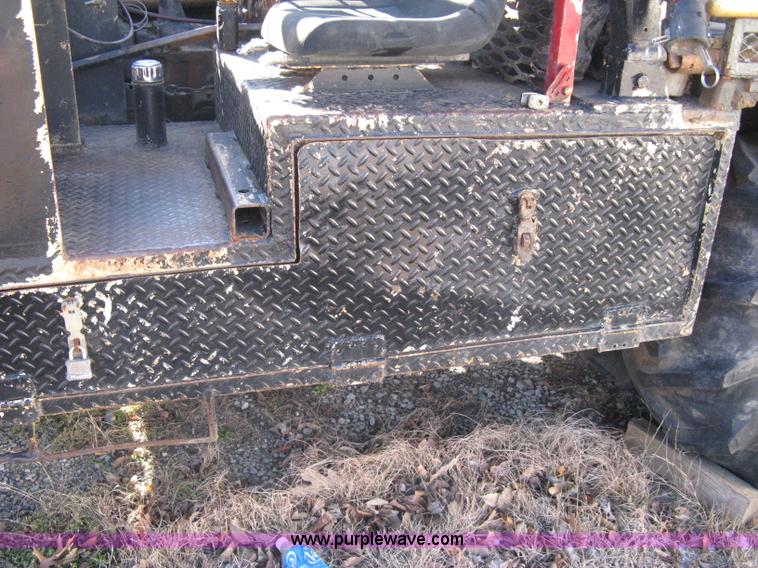 image for item A4498 1977 CME 550 ATV drilling rig