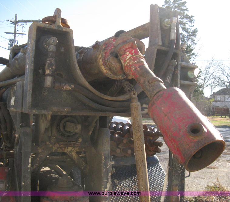 image for item A4498 1977 CME 550 ATV drilling rig