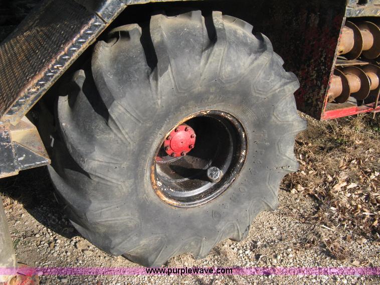 image for item A4498 1977 CME 550 ATV drilling rig