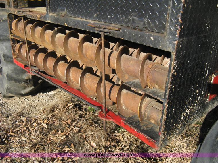 image for item A4498 1977 CME 550 ATV drilling rig