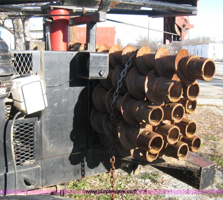 image for item A4498 1977 CME 550 ATV drilling rig