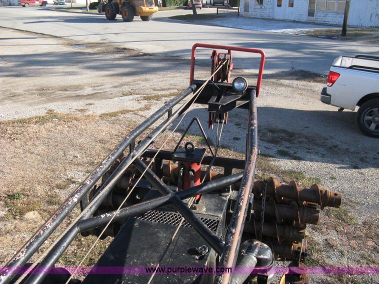 image for item A4498 1977 CME 550 ATV drilling rig