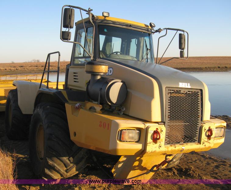 image for item A4499 2002 Bell 4206D 4WD articulating tractor