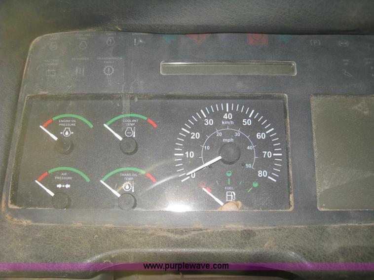 image for item A4499 2002 Bell 4206D 4WD articulating tractor