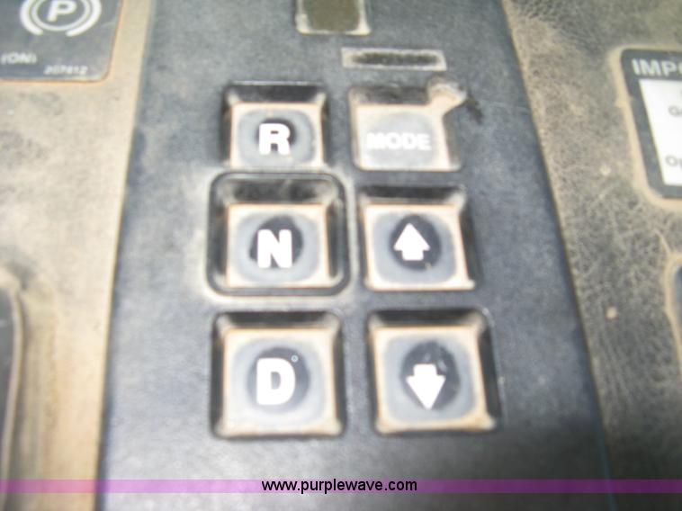 image for item A4499 2002 Bell 4206D 4WD articulating tractor