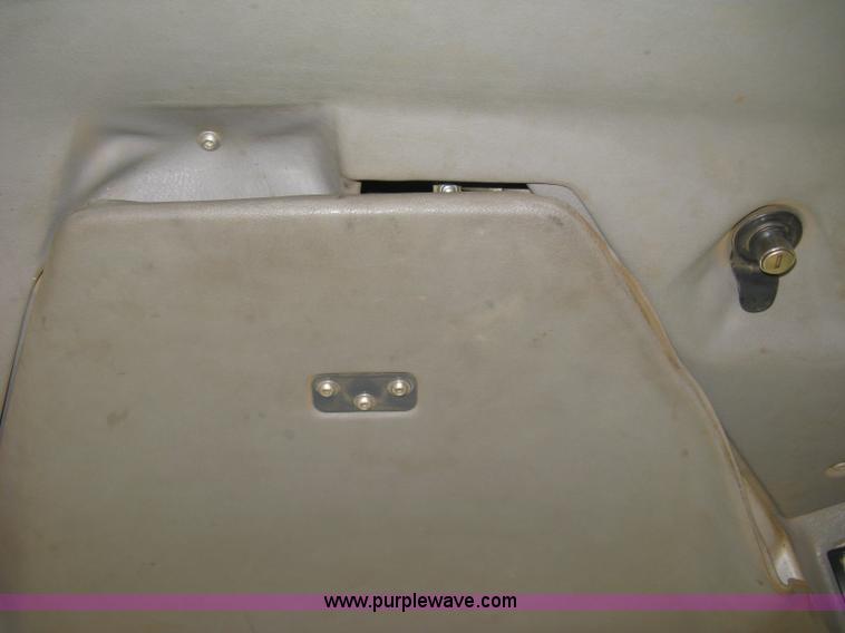 image for item A4499 2002 Bell 4206D 4WD articulating tractor