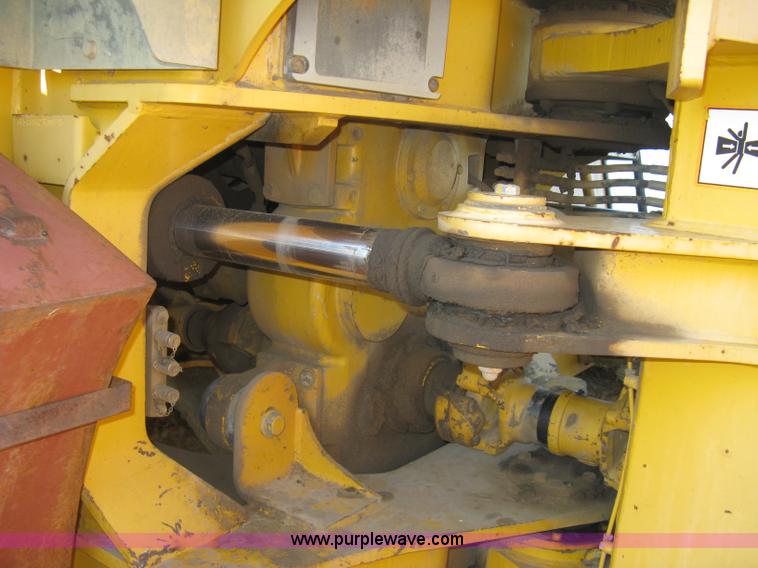 image for item A4499 2002 Bell 4206D 4WD articulating tractor