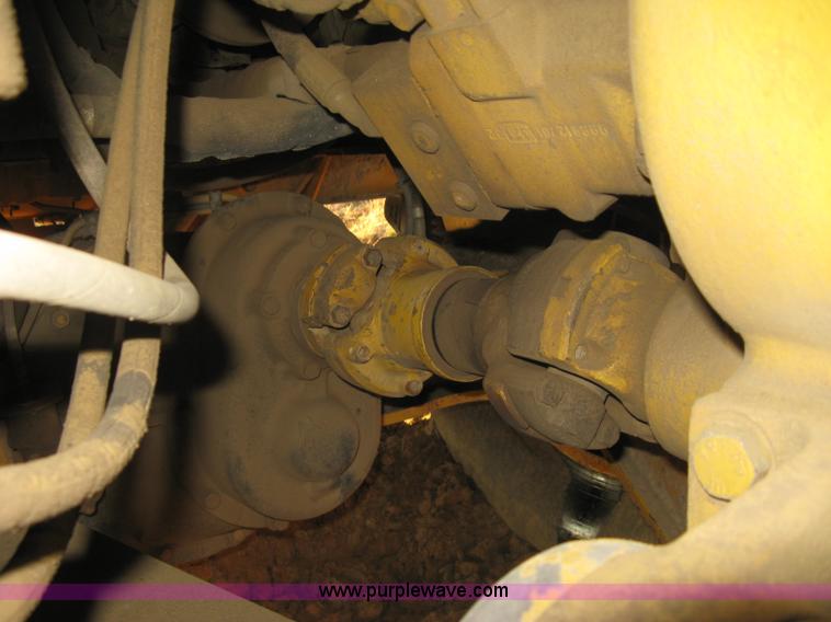 image for item A4499 2002 Bell 4206D 4WD articulating tractor