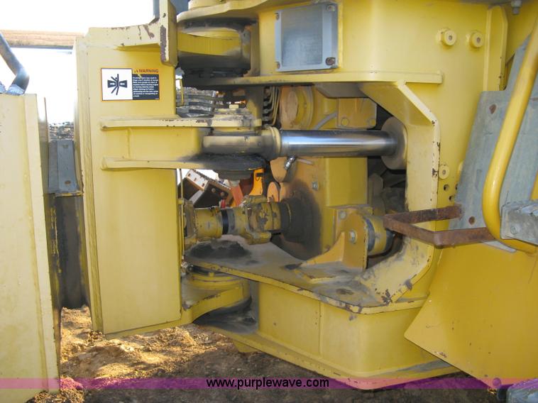 image for item A4499 2002 Bell 4206D 4WD articulating tractor