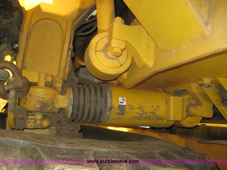 image for item A4499 2002 Bell 4206D 4WD articulating tractor