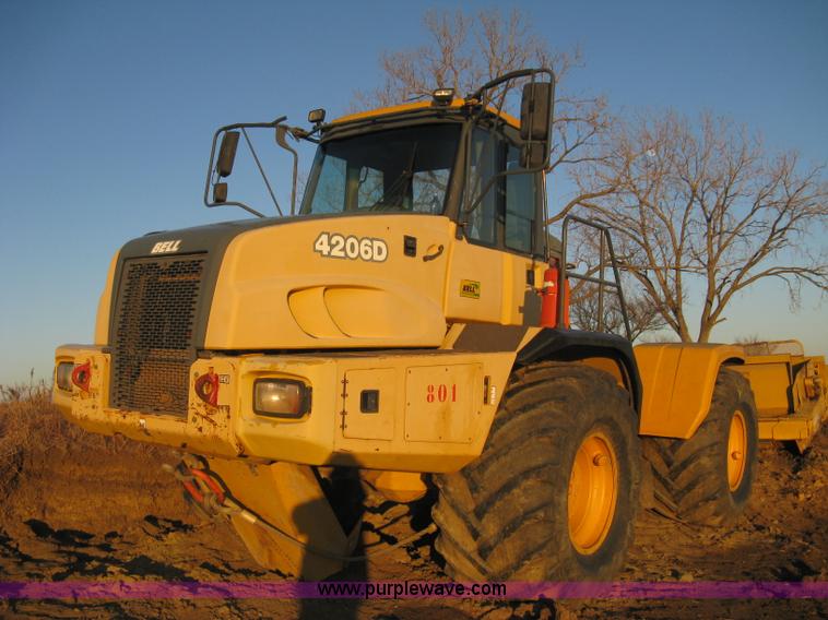 image for item A4499 2002 Bell 4206D 4WD articulating tractor