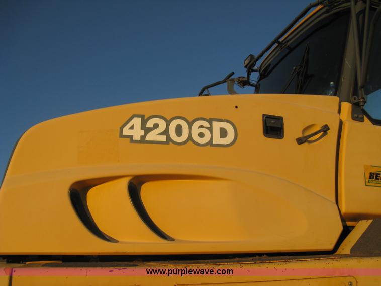 image for item A4499 2002 Bell 4206D 4WD articulating tractor