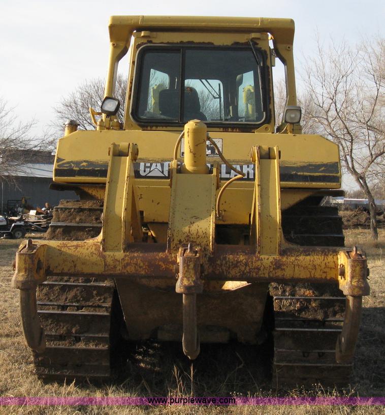 image for item A4500 1993 Caterpillar D6H Series II dozer