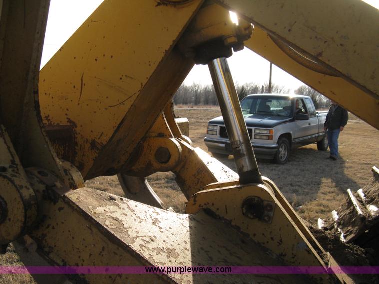 image for item A4500 1993 Caterpillar D6H Series II dozer