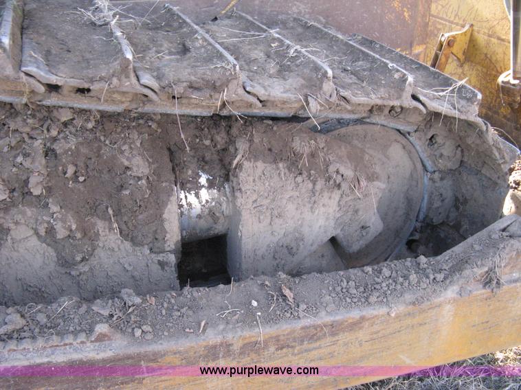 image for item A4500 1993 Caterpillar D6H Series II dozer