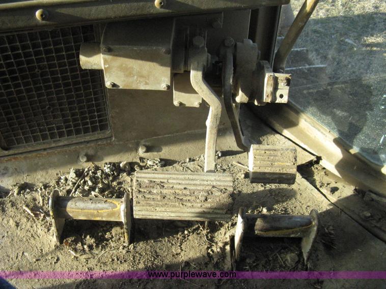 image for item A4500 1993 Caterpillar D6H Series II dozer