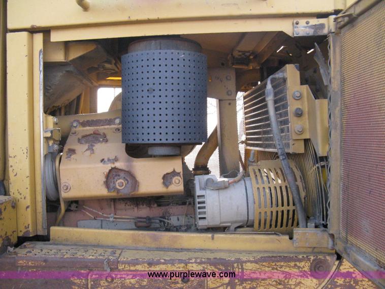 image for item A4500 1993 Caterpillar D6H Series II dozer