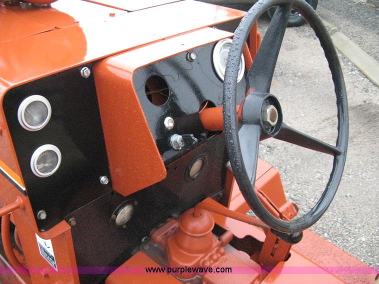 image for item A6017 Ditch Witch 6510 trencher