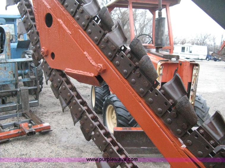 image for item A6017 Ditch Witch 6510 trencher