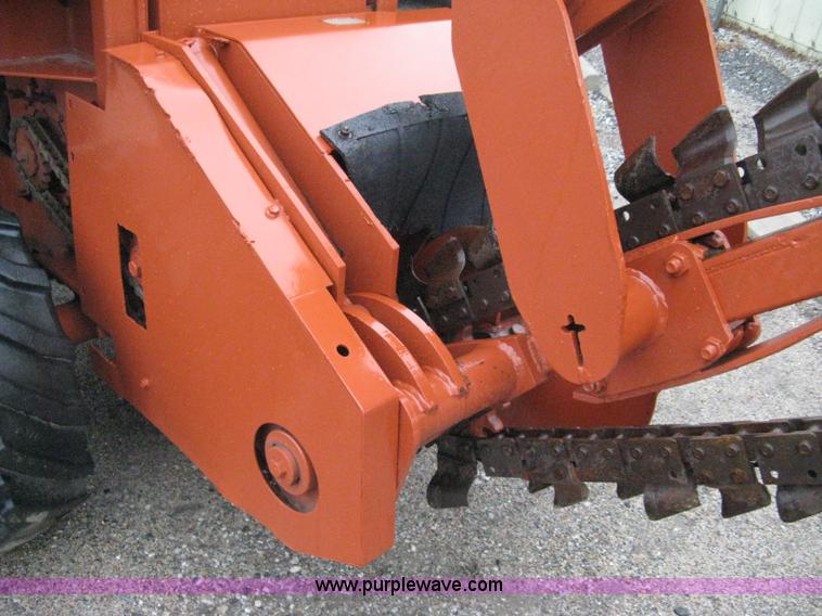 image for item A6017 Ditch Witch 6510 trencher