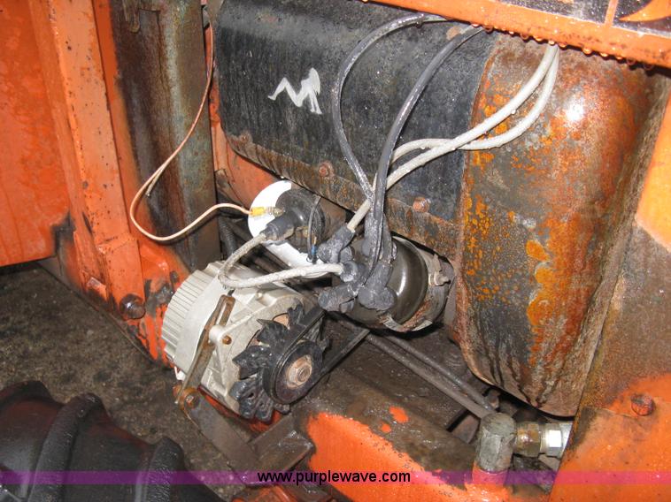 image for item A6018 Ditch Witch R30 trencher