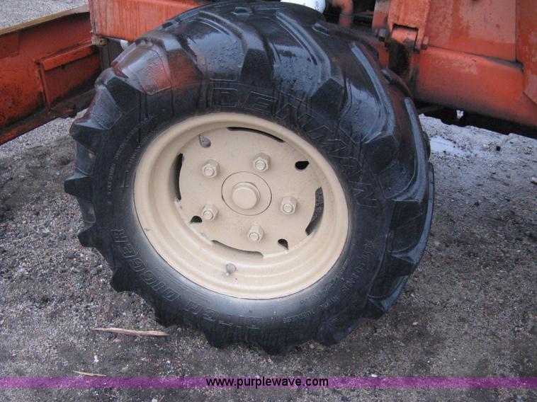 image for item A6018 Ditch Witch R30 trencher