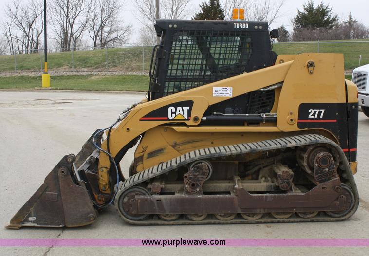 image for item A6555 2003 Caterpillar 277 skid steer