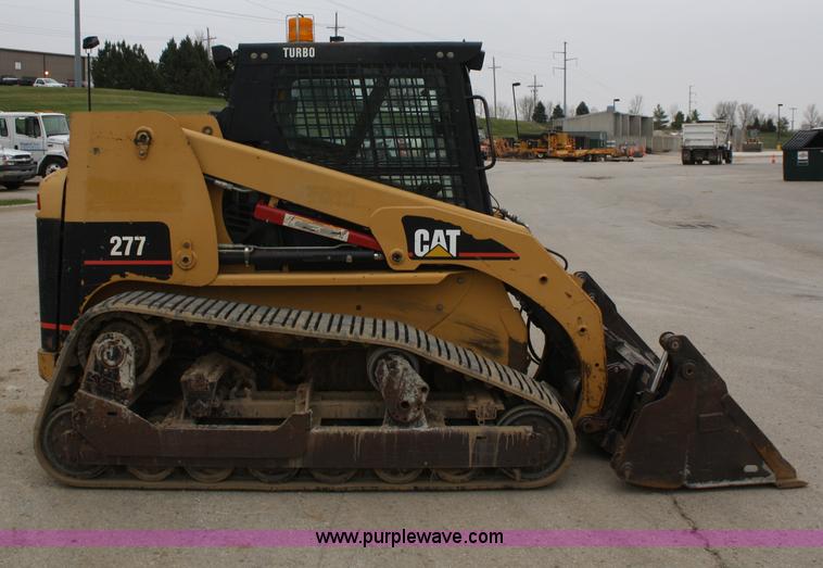 image for item A6555 2003 Caterpillar 277 skid steer