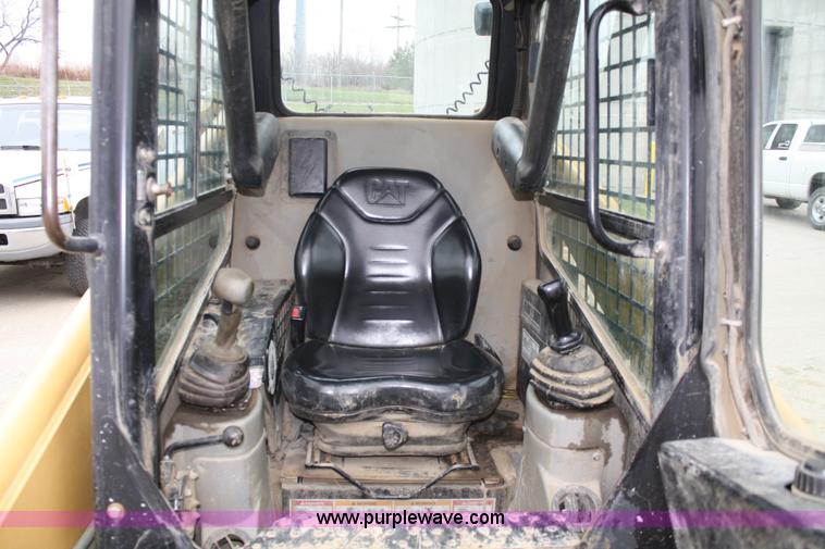 image for item A6555 2003 Caterpillar 277 skid steer
