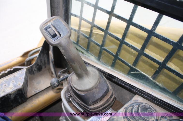 image for item A6555 2003 Caterpillar 277 skid steer