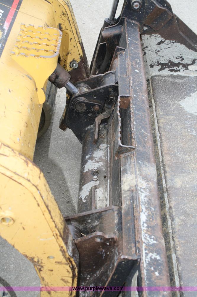 image for item A6555 2003 Caterpillar 277 skid steer