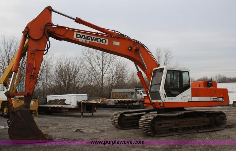 image for item A6577 1998 Daewoo Solar SL330-III excavator
