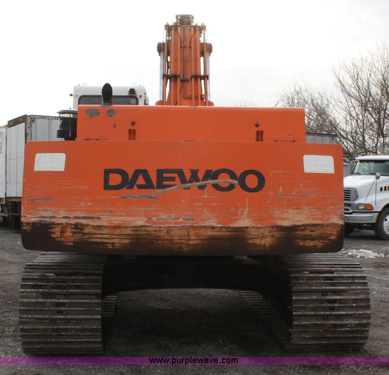 image for item A6577 1998 Daewoo Solar SL330-III excavator