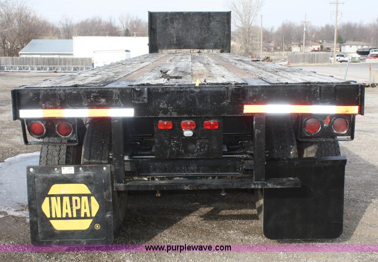 image for item A6578 1978 Miller 40' flatbed trailer
