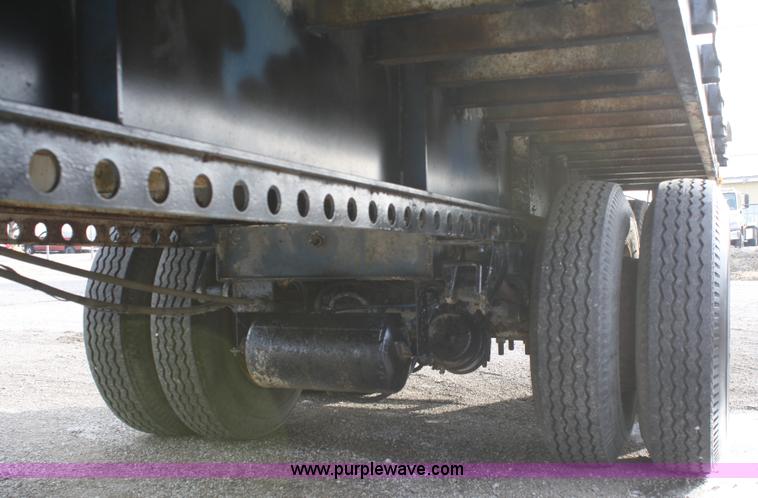 image for item A6578 1978 Miller 40' flatbed trailer