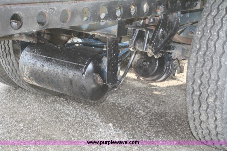 image for item A6578 1978 Miller 40' flatbed trailer