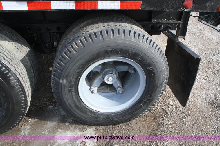 image for item A6578 1978 Miller 40' flatbed trailer