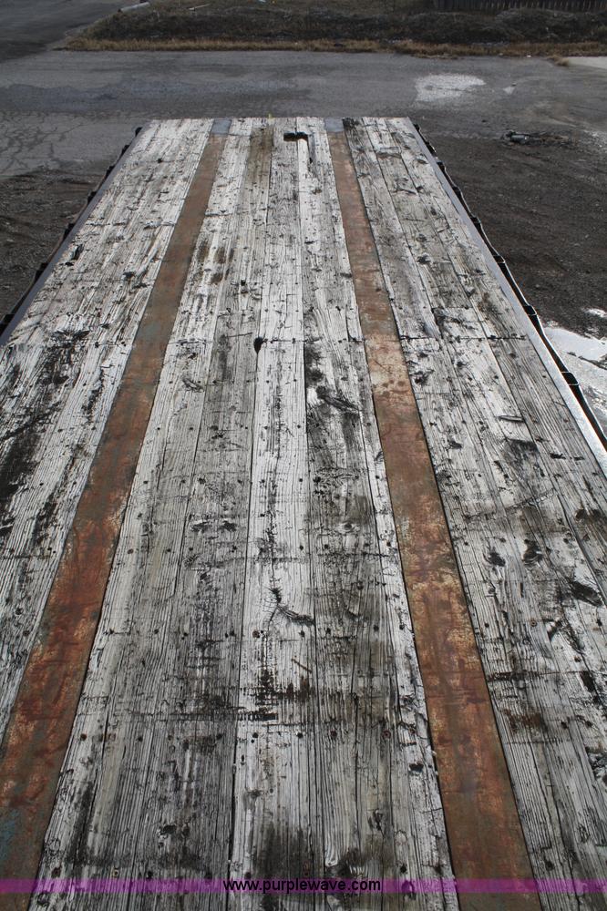 image for item A6578 1978 Miller 40' flatbed trailer