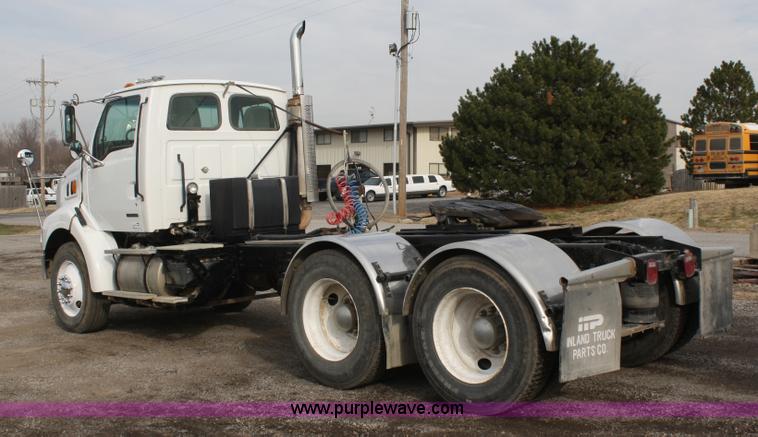 image for item A6579 2001 Sterling A9500 semi truck