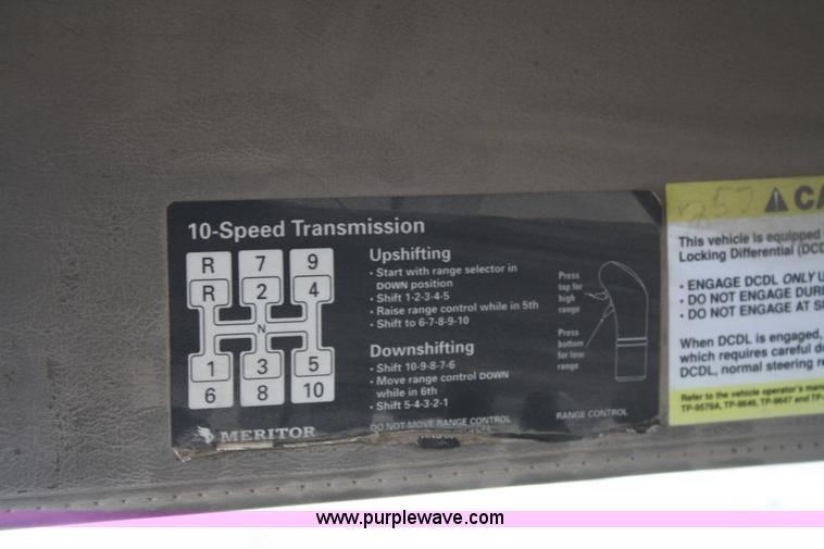 image for item A6579 2001 Sterling A9500 semi truck