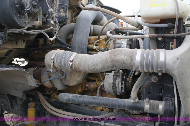 image for item A6579 2001 Sterling A9500 semi truck