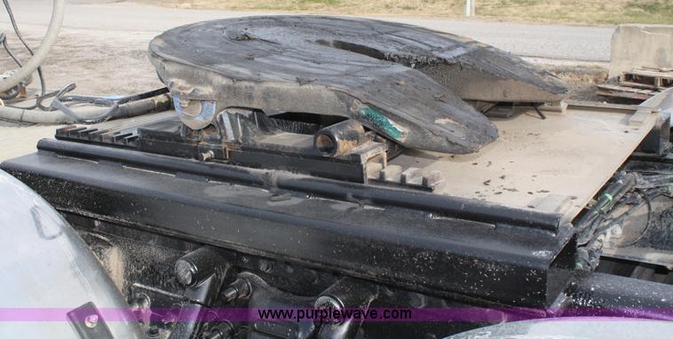 image for item A6579 2001 Sterling A9500 semi truck